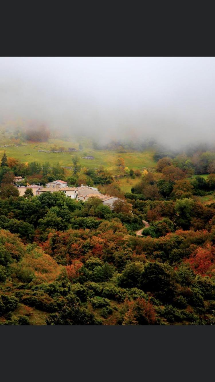 Agriturismo Pettino Кампелло-суль-Клитунно Экстерьер фото